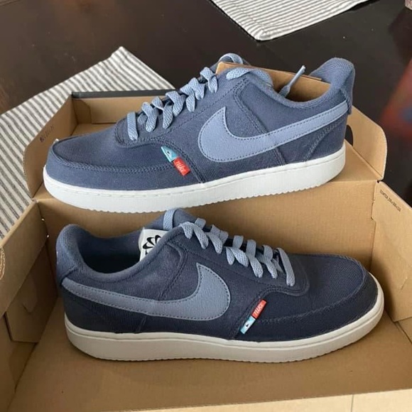 Brand new Mens Nike Court Vision Lo in Thunder Blue size 8.5. 75.00  Brand new - Picture 1 of 2